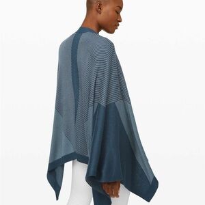 Lululemon Here for Serenity wrap